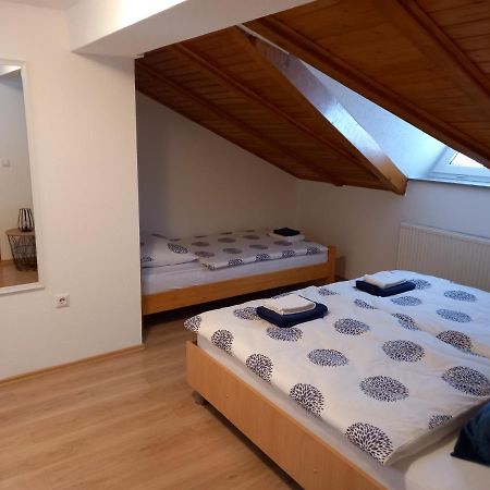 Studio Apartman Ivana ヤイツェ エクステリア 写真
