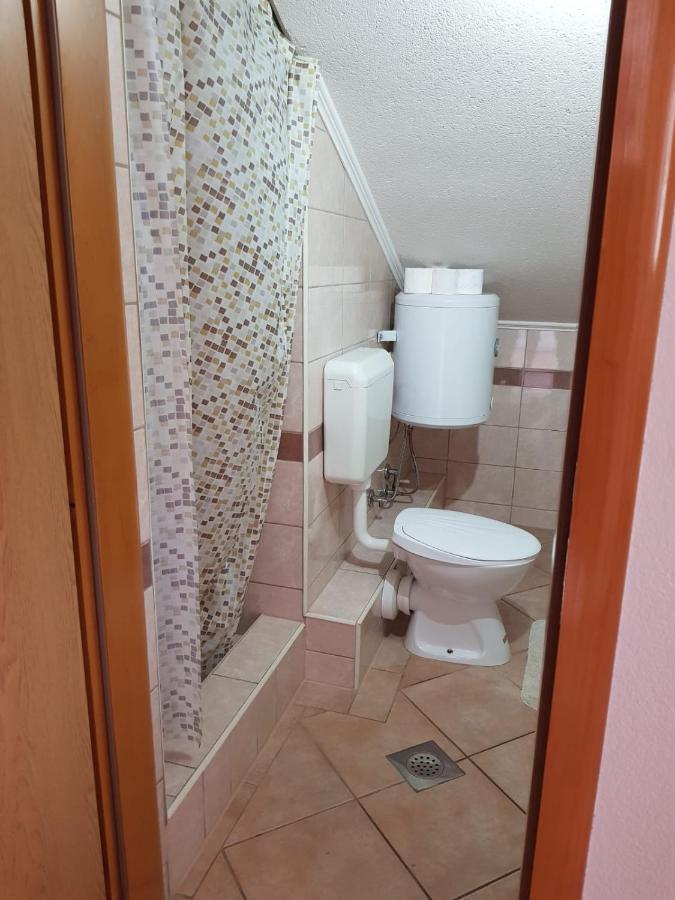 Studio Apartman Ivana ヤイツェ エクステリア 写真