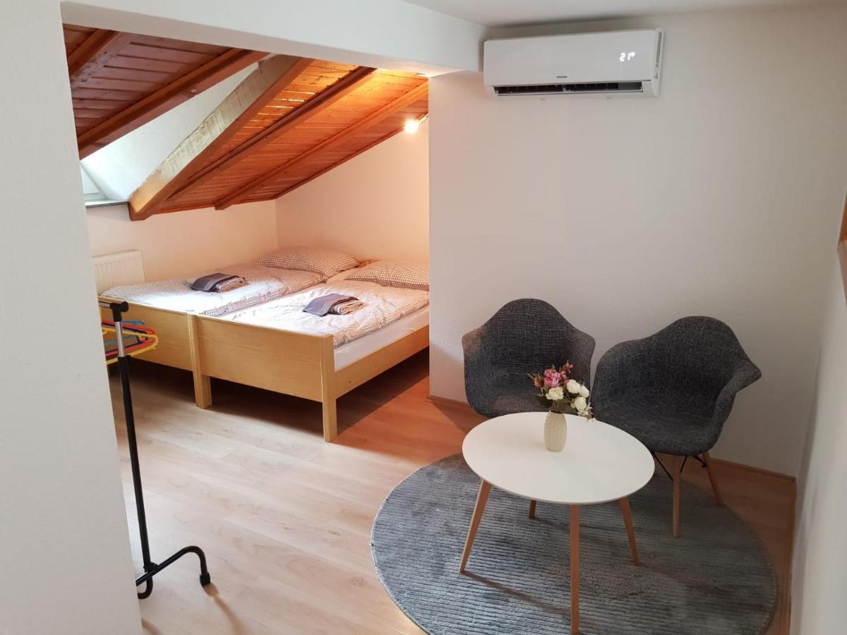 Studio Apartman Ivana ヤイツェ エクステリア 写真