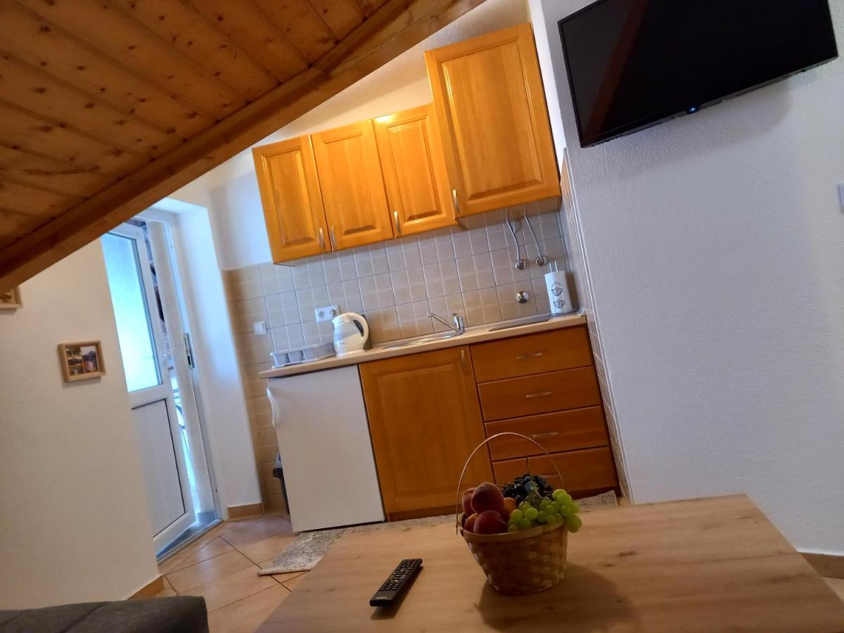 Studio Apartman Ivana ヤイツェ エクステリア 写真